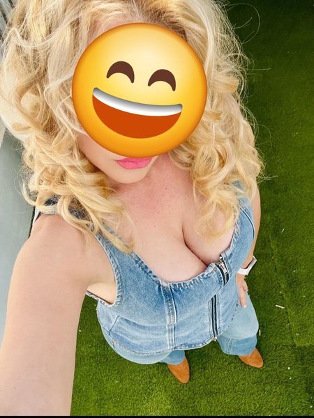 henny Escort En Almeria